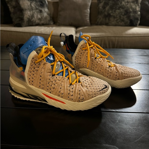 LeBron 18 Basketball Shoe - Multi-Color/Multi-Color - Size 6.5 - Picture 1 of 6